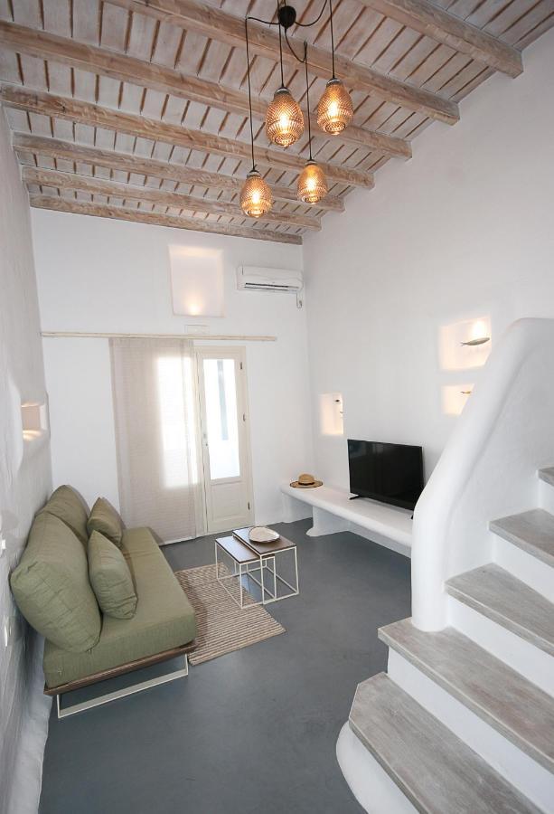 5 Traditional Suites Livadi  Exterior foto