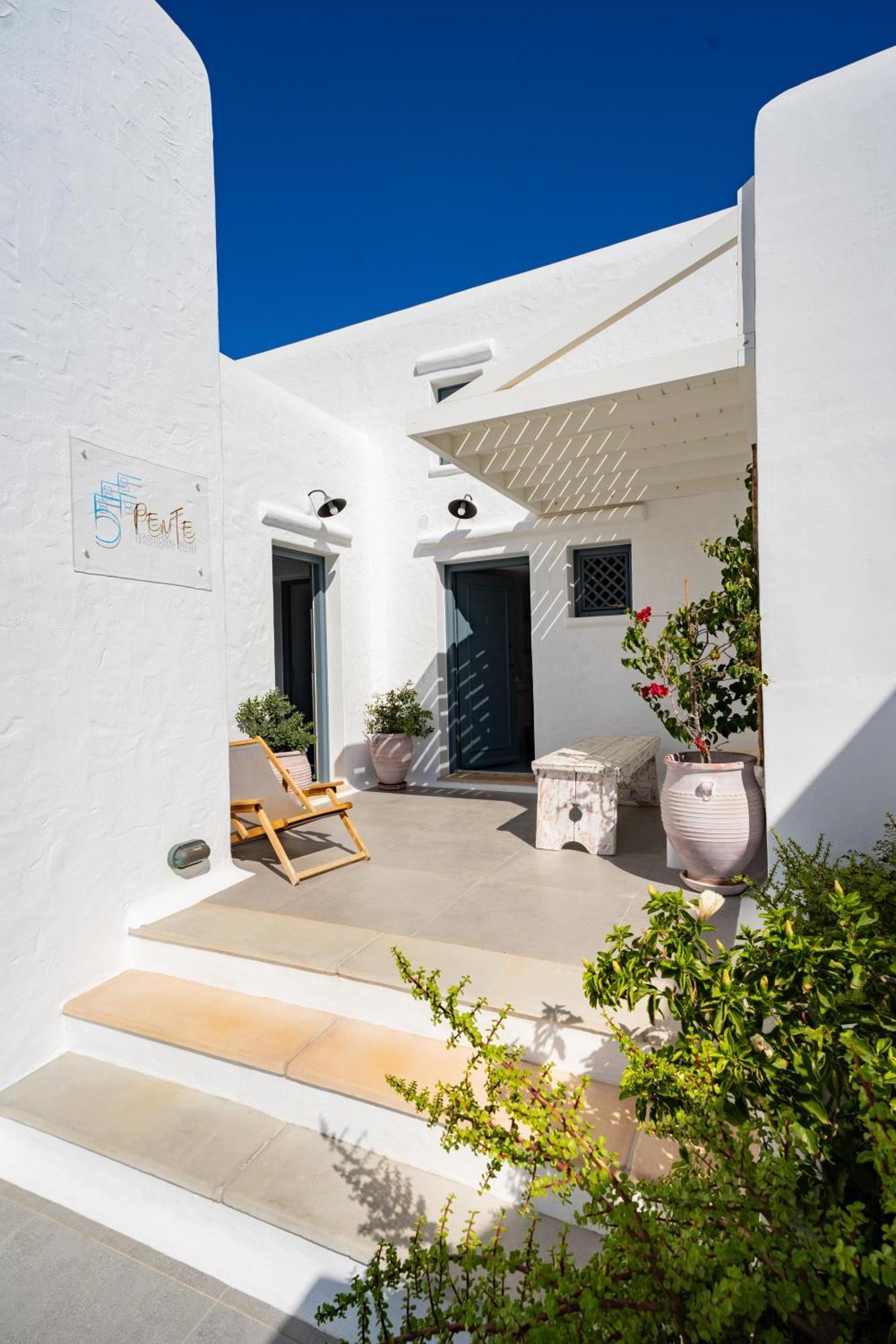 5 Traditional Suites Livadi  Exterior foto